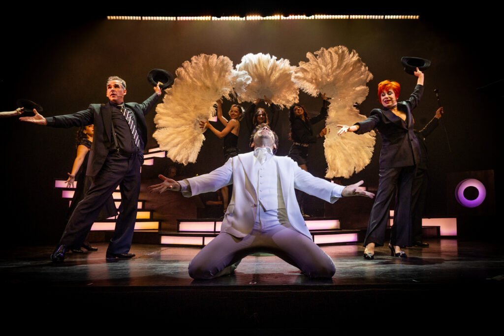 "Company" debut&oacute; en el Teatro El Nacional - Escena 1