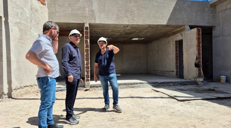Avanza la construcci&oacute;n del futuro Teatro Municipal de El Talar - (Ref)